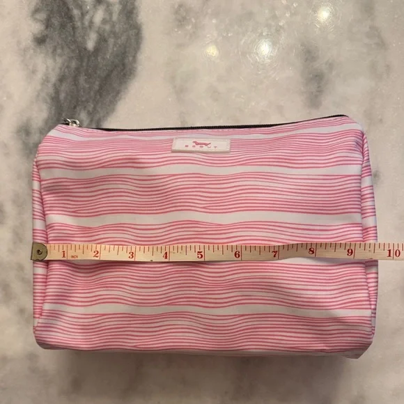 SCOUT Packin' Heat Makeup Bag featuring a pink and white wavy stripe pattern. - Picture 10 of 15